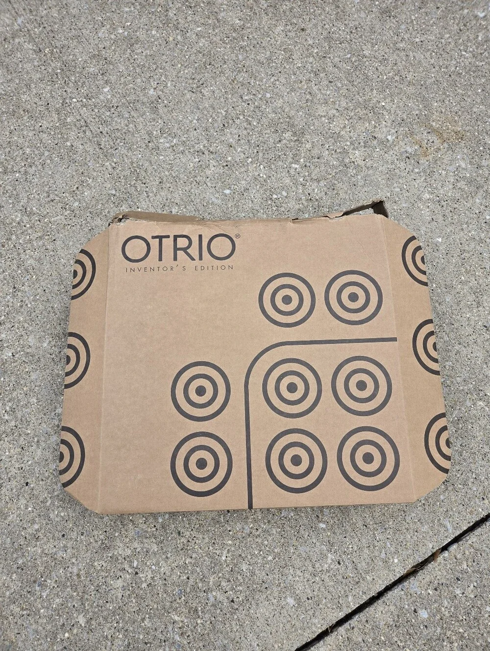 Fat Brain Toys otrio branded